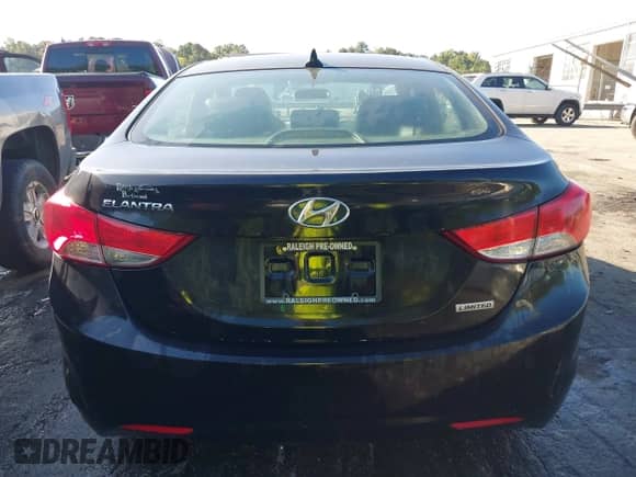 2012 Hyundai Elantra GLS z VIN KMHDH4AE2CU283280, wystawiony jako IAAI lot #43356407 z przebiegiem 179 762 mil mil oraz . Historia ofert i sprzedaży dostępna na DreamBid. Obrazek 16.