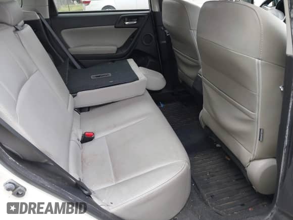 2014 Subaru Forester Touring z VIN JF2SJAPC7EH536627, wystawiony jako IAAI lot #42862912 z przebiegiem 114 727 mil mil oraz . Historia ofert i sprzedaży dostępna na DreamBid. Obrazek 8.