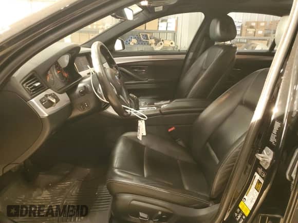 2015 BMW 5 Series 535i xDrive with VIN WBA5B3C54FD545111, listed as a Copart auction lot 81884915 with 127,137 mi miles and Clean title. Bid and sale history available at DreamBid. Image 7.