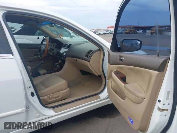 2007 Honda Accord EX-L with VIN 1HGCM66537A082531, listed as a IAAI auction lot 43430325 with 208,802 mi miles and . Bid and sale history available at DreamBid. Image 5.