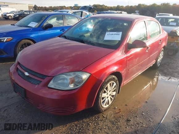 2010 Chevrolet Cobalt 1LT z VIN 1G1AD5F5XA7181537, wystawiony jako IAAI lot #43484900 z przebiegiem 141 635 mil mil oraz . Historia ofert i sprzedaży dostępna na DreamBid. Obrazek 17.