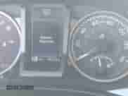 2021 Toyota Tacoma SR5 z VIN 3TMAZ5CN0MM140633, wystawiony jako IAAI lot #41365986 z przebiegiem 47 234 mil mil oraz . Historia ofert i sprzedaży dostępna na DreamBid. Obrazek 7.