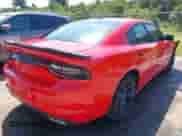2019 Dodge Charger SXT z VIN 2C3CDXBG7KH666182, wystawiony jako IAAI lot #43265944 z przebiegiem 94 438 mil mil oraz . Historia ofert i sprzedaży dostępna na DreamBid. Obrazek 4.