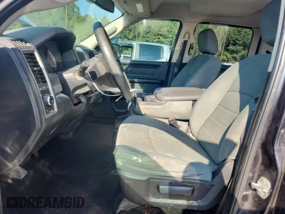 2014 Ram 1500 Tradesman z VIN 1C6RR6KG7ES454095, wystawiony jako Copart lot #81049445 z przebiegiem 206 174 mil mil oraz Szkoda całkowita • Salvage title. Historia ofert i sprzedaży dostępna na DreamBid. Obrazek 7.