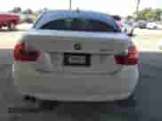 2006 BMW 3 Series 330i с VIN WBAVB33516PS14128, выставлен на аукционе Copart как лот 82247535 с пробегом 244 971 миль миль и Списание • Salvage title. История ставок и продаж доступна на DreamBid. Изображение 6.