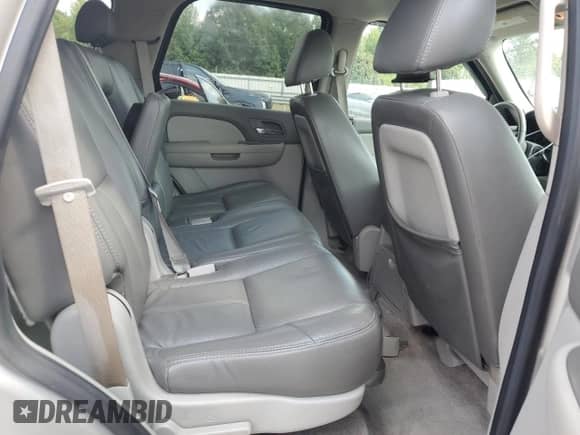 2009 Chevrolet Tahoe LS z VIN 1GNFC13C39R170818, wystawiony jako Copart lot #80545445 z przebiegiem 129 681 mil mil oraz Szkoda całkowita • Salvage title. Historia ofert i sprzedaży dostępna na DreamBid. Obrazek 11.