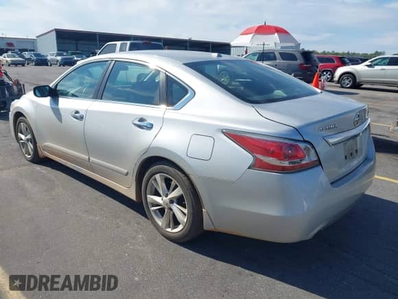 2015 Nissan Altima S z VIN 1N4AL3AP4FC280530, wystawiony jako IAAI lot #43408782 z przebiegiem 127 486 mil mil oraz . Historia ofert i sprzedaży dostępna na DreamBid. Obrazek 3.