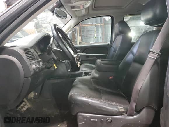 2014 Chevrolet Silverado 3500HD LTZ с VIN 1GC4K1C89EF138109, выставлен на аукционе Copart как лот 81026634 с пробегом 117 552 миль миль и Списание • Salvage title. История ставок и продаж доступна на DreamBid. Изображение 7.
