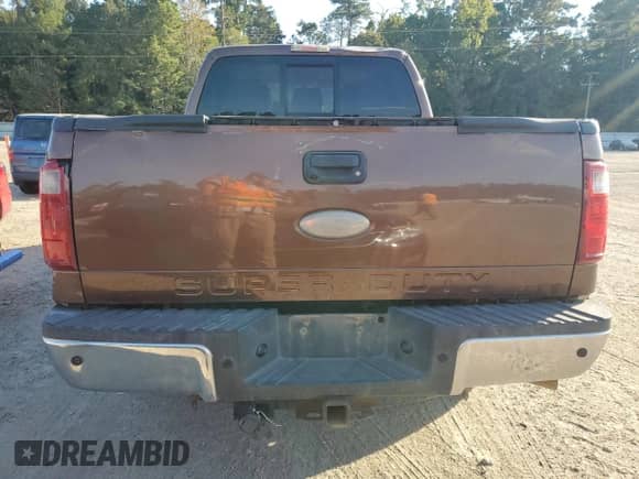 2012 Ford F-250 XL z VIN 1FT7W2BT9CEC44236, wystawiony jako Copart lot #87268205 z przebiegiem 238 211 mil mil oraz Czysty tytuł • Clean title. Historia ofert i sprzedaży dostępna na DreamBid. Obrazek 6.