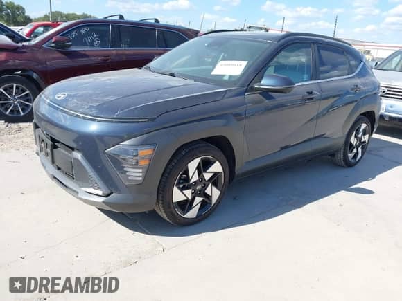 2024 Hyundai Kona Limited с VIN KM8HE3A37RU051575, выставлен на аукционе IAAI как лот 43089618 с пробегом 6 878 миль миль и . История ставок и продаж доступна на DreamBid. Изображение 2.