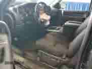 2013 GMC Sierra 1500 SLE z VIN 1GTR2VE78DZ257087, wystawiony jako Copart lot #70910825 z przebiegiem 62 007 mil mil oraz Szkoda całkowita • Salvage title. Historia ofert i sprzedaży dostępna na DreamBid. Obrazek 8.
