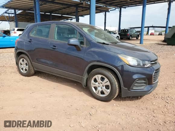 2018 Chevrolet Trax LS z VIN 3GNCJKSBXJL339154, wystawiony jako Copart lot #68369975 z przebiegiem 127 481 mil mil oraz Szkoda całkowita • Salvage title. Historia ofert i sprzedaży dostępna na DreamBid. Obrazek 4.