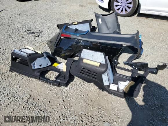 2022 BMW i4 eDrive40 with VIN WBY73AW09NFN05752, listed as a Copart auction lot 58095875 with 43,401 mi miles and Salvage title. Bid and sale history available at DreamBid. Image 12.