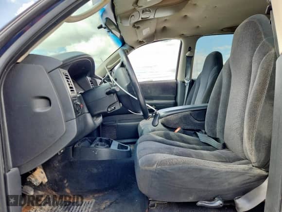 2002 Dodge Dakota Sport z VIN 1B7HL38N62S692851, wystawiony jako Copart lot #63767335 z przebiegiem 218 871 mil mil oraz Szkoda całkowita • Salvage title. Historia ofert i sprzedaży dostępna na DreamBid. Obrazek 7.