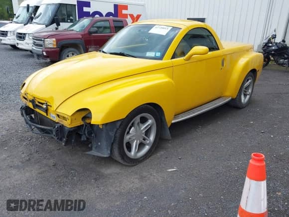 2004 Chevrolet SSR LS с VIN 1GCES14P24B111494, выставлен на аукционе IAAI как лот 42720013 с пробегом 104 625 миль миль и . История ставок и продаж доступна на DreamBid. Изображение 2.