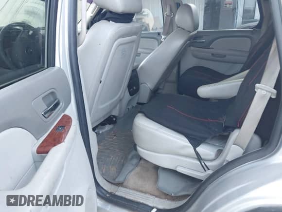 2011 Chevrolet Tahoe LT с VIN 1GNSCBE06BR228935, выставлен на аукционе IAAI как лот 43052440 с пробегом 248 463 миль миль и . История ставок и продаж доступна на DreamBid. Изображение 8.