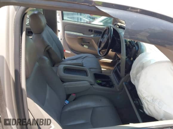 2004 Chevrolet Silverado 2500 LT с VIN 1GCGC23U44F218820, выставлен на аукционе IAAI как лот 42670915 с пробегом Не указан миль и . История ставок и продаж доступна на DreamBid. Изображение 5.