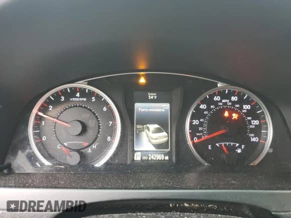 2017 Toyota Camry SE with VIN 4T1BF1FK5HU630053, listed as a Copart auction lot 85175325 with 242,969 mi miles and Salvage title. Bid and sale history available at DreamBid. Image 9.