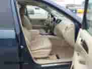 2013 Nissan Pathfinder SV z VIN 5N1AR2MM2DC673343, wystawiony jako IAAI lot #42502571 z przebiegiem 171 426 mil mil oraz . Historia ofert i sprzedaży dostępna na DreamBid. Obrazek 5.