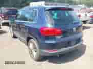 2012 Volkswagen Tiguan S с VIN WVGBV7AX2CW571887, выставлен на аукционе IAAI как лот 43037028 с пробегом 111 206 миль миль и . История ставок и продаж доступна на DreamBid. Изображение 3.
