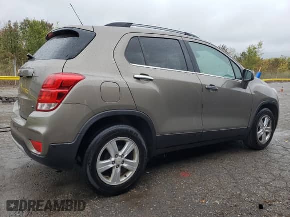 2020 Chevrolet Trax LT with VIN KL7CJLSB0LB350812, listed as a Copart auction lot 85011985 with Not provided miles and Clean title. Bid and sale history available at DreamBid. Image 3.