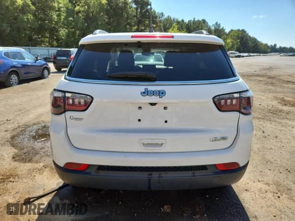 2022 Jeep Compass Latitude with VIN 3C4NJCBB9NT138276, listed as a Copart auction lot 85752985 with 58,022 mi miles and Salvage title. Bid and sale history available at DreamBid. Image 6.