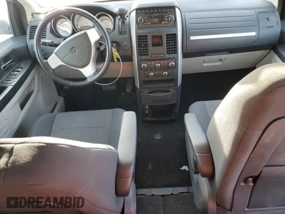 2008 Dodge Grand Caravan SXT with VIN 1D8HN54P18B122683, listed as a Copart auction lot 89214155 with 140,493 mi miles and Clean title. Bid and sale history available at DreamBid. Image 8.