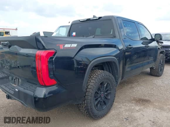 2022 Toyota Tundra SR5 with VIN 5TFLA5DB3NX045791, listed as a IAAI auction lot 42661779 with 61,344 mi miles and . Bid and sale history available at DreamBid. Image 4.