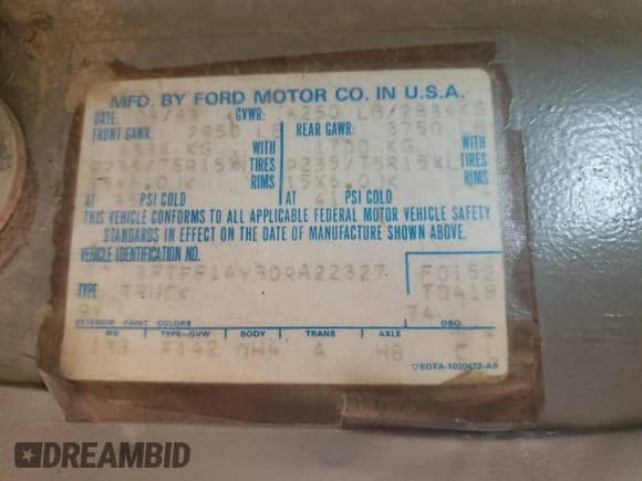 1983 Ford F-150 z VIN 1FTEF14Y3DRA22327, wystawiony jako Copart lot #72046365 z przebiegiem 53 476 mil mil oraz Szkoda całkowita • Salvage title. Historia ofert i sprzedaży dostępna na DreamBid. Obrazek 13.