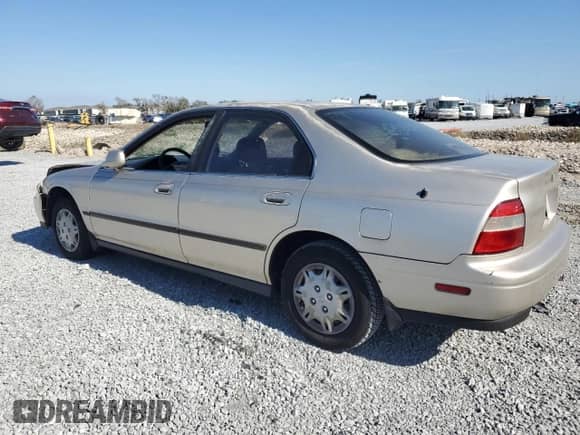 1995 Honda Accord LX z VIN 1HGCD5630SA158577, wystawiony jako Copart lot #85679354 z przebiegiem 149 213 mil mil oraz Szkoda całkowita • Salvage title. Historia ofert i sprzedaży dostępna na DreamBid. Obrazek 2.