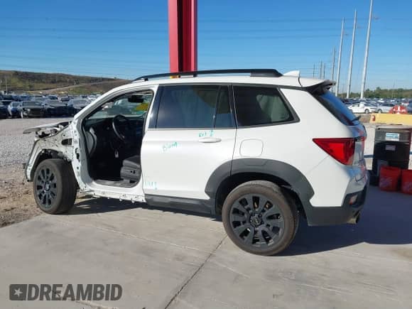2022 Honda Passport Elite with VIN 5FNYF8H07NB017245, listed as a IAAI auction lot 41283944 with 35,780 mi miles and . Bid and sale history available at DreamBid. Image 14.