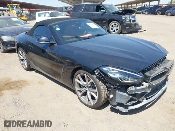 2020 BMW Z4 sDrive30i with VIN WBAHF3C06LWW72769, listed as a IAAI auction lot 42458058 with 38,448 mi miles and . Bid and sale history available at DreamBid. Image 1.