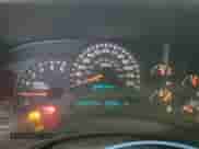 2004 Chevrolet Tahoe LS z VIN 1GNEC13V44R113162, wystawiony jako Copart lot #56244545 z przebiegiem 255 264 mil mil oraz Czysty tytuł • Clean title. Historia ofert i sprzedaży dostępna na DreamBid. Obrazek 9.