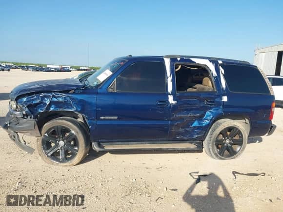 2002 Chevrolet Tahoe LS с VIN 1GNEC13Z82R272668, выставлен на аукционе IAAI как лот 42069818 с пробегом 219 894 миль миль и . История ставок и продаж доступна на DreamBid. Изображение 6.