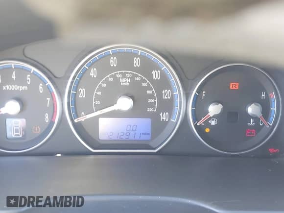 2008 Hyundai Santa Fe GLS с VIN 5NMSG13DX8H165736, выставлен на аукционе IAAI как лот 43427490 с пробегом 212 911 миль миль и . История ставок и продаж доступна на DreamBid. Изображение 7.