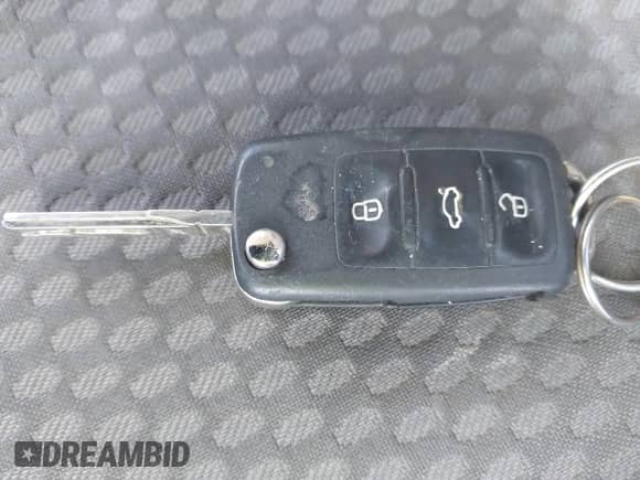 2011 Volkswagen Tiguan S с VIN WVGBV7AX8BW001617, выставлен на аукционе IAAI как лот 43566806 с пробегом 157 047 миль миль и . История ставок и продаж доступна на DreamBid. Изображение 11.