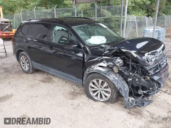 2018 Volkswagen Tiguan S с VIN 3VV1B7AX4JM164385, выставлен на аукционе IAAI как лот 43183419 с пробегом 81 316 миль миль и . История ставок и продаж доступна на DreamBid. Изображение 1.