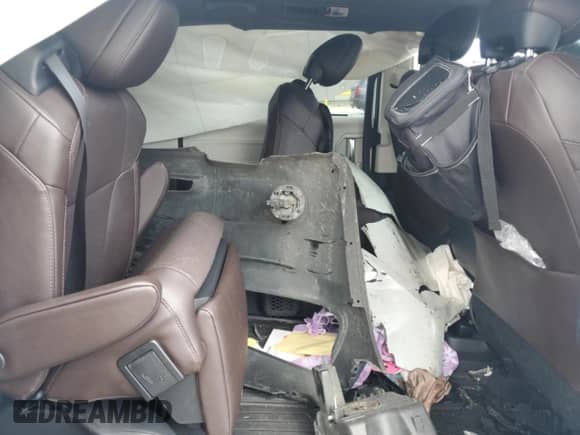 2023 Toyota Sienna Platinum с VIN 5TDESKFC4PS079869, выставлен на аукционе Copart как лот 69008395 с пробегом Не указан миль и Списание • Salvage title. История ставок и продаж доступна на DreamBid. Изображение 11.