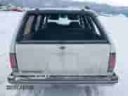 1993 Chevrolet Blazer с VIN 1GNDT13W3P2214338, выставлен на аукционе IAAI как лот 41511324 с пробегом 175 816 миль миль и . История ставок и продаж доступна на DreamBid. Изображение 17.