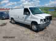 2014 Ford Econoline Cargo Commercial z VIN 1FTNE2EL5EDA47479, wystawiony jako IAAI lot #42285209 z przebiegiem 113 219 mil mil oraz . Historia ofert i sprzedaży dostępna na DreamBid. Obrazek 1.