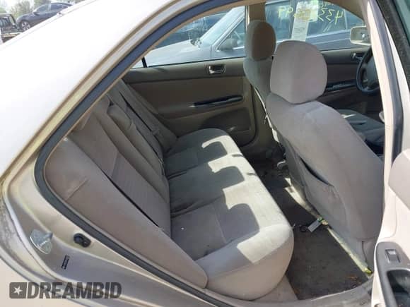 2005 Toyota Camry STD with VIN 4T1BE32K35U100261, listed as a IAAI auction lot 43340699 with 150,001 mi miles and . Bid and sale history available at DreamBid. Image 8.