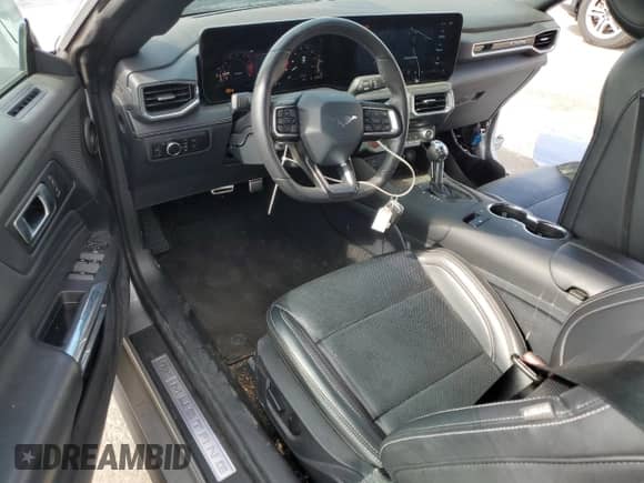 2025 Ford Mustang EcoBoost Premium с VIN 1FAGP8UH4S5119173, выставлен на аукционе Copart как лот 71020965 с пробегом 3 596 миль миль и Списание • Salvage title. История ставок и продаж доступна на DreamBid. Изображение 8.