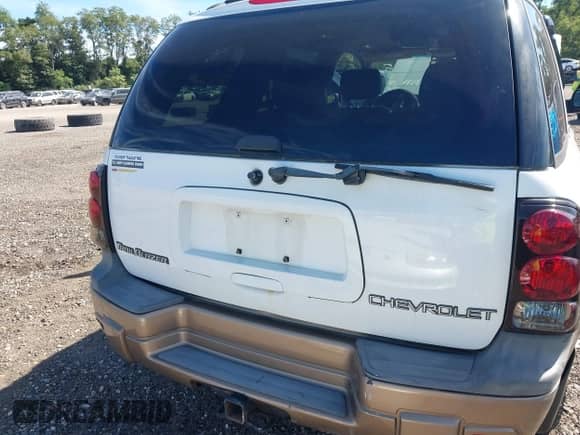 2002 Chevrolet TrailBlazer LT с VIN 1GNDT13S722440369, выставлен на аукционе IAAI как лот 42950757 с пробегом 164 005 миль миль и . История ставок и продаж доступна на DreamBid. Изображение 6.