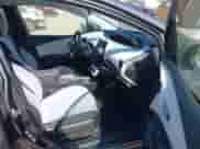 2017 Toyota Prius Two z VIN JTDKBRFU8H3034165, wystawiony jako IAAI lot #43067281 z przebiegiem 143 518 mil mil oraz . Historia ofert i sprzedaży dostępna na DreamBid. Obrazek 5.