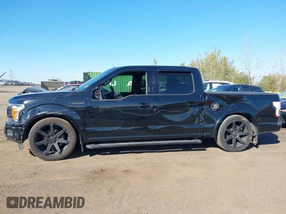 2018 Ford F-150 XL z VIN 1FTEW1E5XJFE53720, wystawiony jako IAAI lot #43494481 z przebiegiem 55 046 mil mil oraz . Historia ofert i sprzedaży dostępna na DreamBid. Obrazek 14.