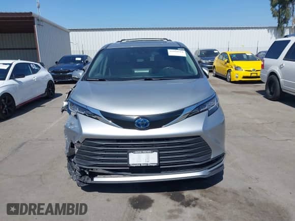 2022 Toyota Sienna LE с VIN 5TDBSKFC4NS070394, выставлен на аукционе IAAI как лот 42898514 с пробегом 130 439 миль миль и . История ставок и продаж доступна на DreamBid. Изображение 12.