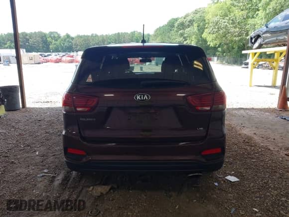 2020 Kia Sorento LX z VIN 5XYPGDA55LG609191, wystawiony jako IAAI lot #42659638 z przebiegiem 109 278 mil mil oraz . Historia ofert i sprzedaży dostępna na DreamBid. Obrazek 17.