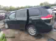 2013 Toyota Sienna XLE с VIN 5TDDK3DC3DS062352, выставлен на аукционе IAAI как лот 42177629 с пробегом 289 981 миль миль и . История ставок и продаж доступна на DreamBid. Изображение 14.