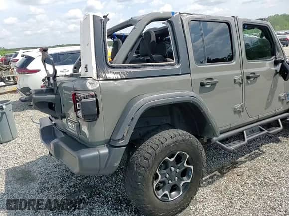 2022 Jeep Wrangler Unlimited Rubicon with VIN 1C4JJXR69NW206276, listed as a Copart auction lot 55247595 with 39,273 mi miles and Salvage title. Bid and sale history available at DreamBid. Image 14.