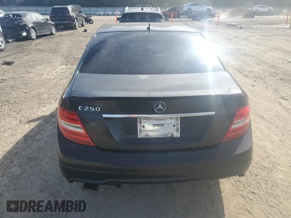 2014 Mercedes-Benz C 250 Sport with VIN WDDGF4HBXEA937911, listed as a Copart auction lot 82749495 with 100,337 mi miles and Clean title. Bid and sale history available at DreamBid. Image 6.